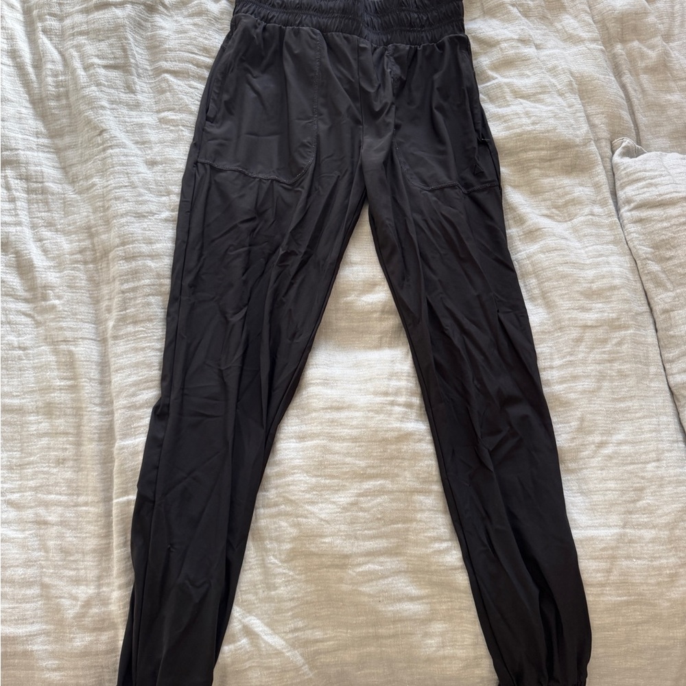 Vitality black Swift Jogger pants